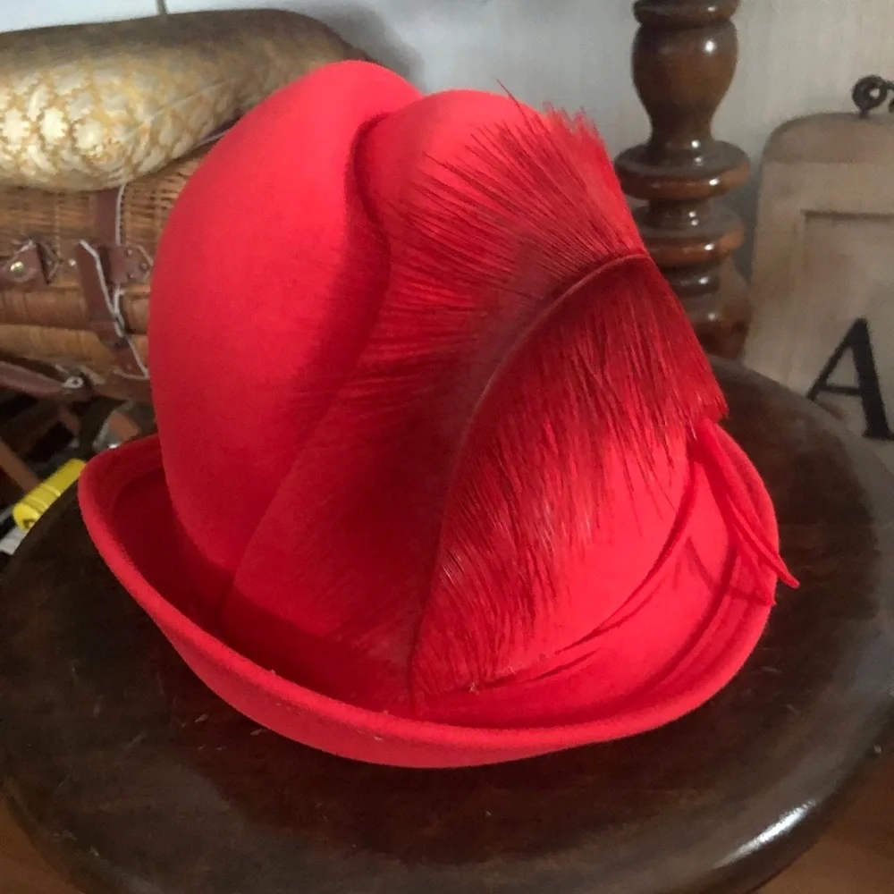 Vintage Red Wool Hat ~ MR. JOHN CLASSIC - Picture 5 of 14